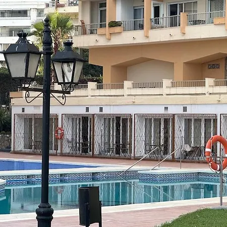 Stylish Seaside Apartman *